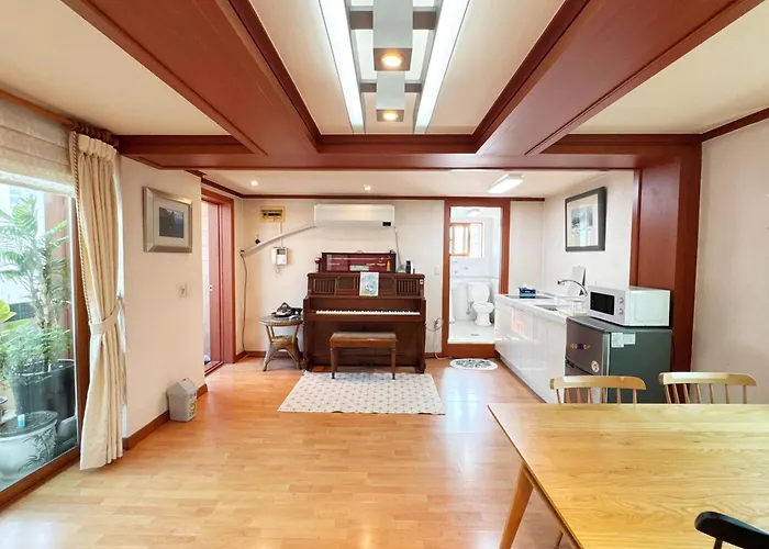 Family House 4f Private 4*